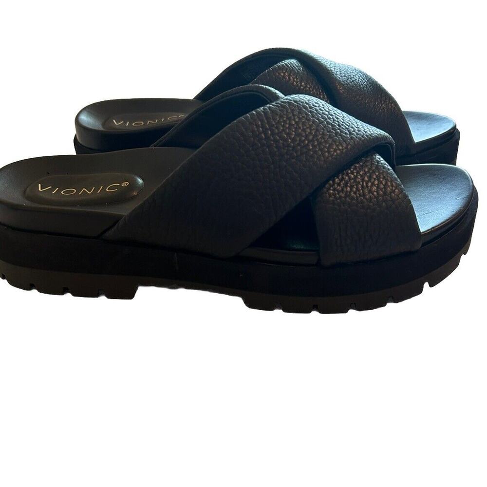 Vionic Black Women's Slippers